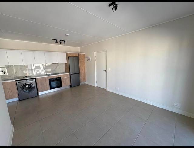 1 BEDROOM PROPERTY TO RENT IN RICHWOOD